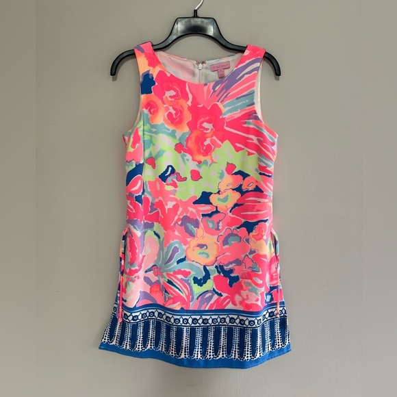 Lilly Pulitzer Pants - Lilly Pulitzer Donna Romper Dress in Beautiful Beach (Pink/Blue), size 4